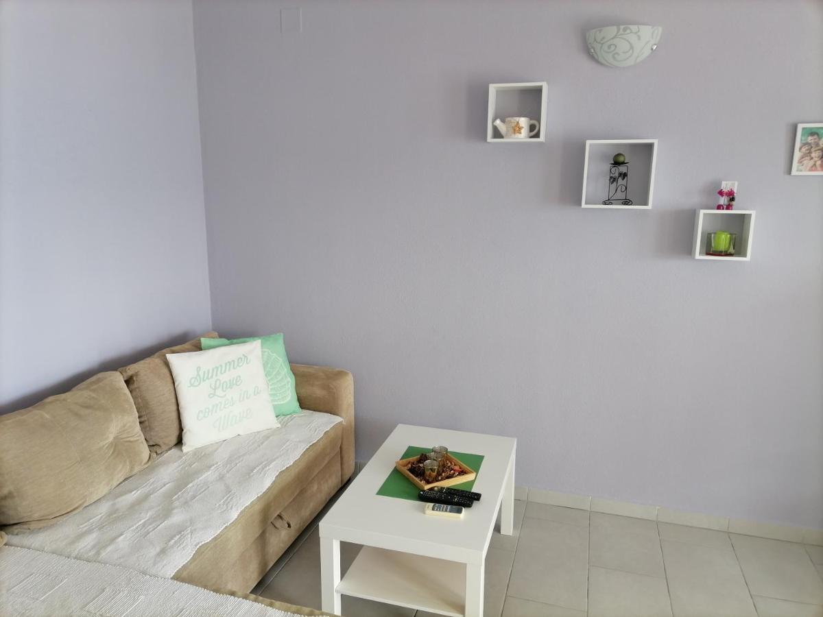 Apartman Sutalo Komarna Eksteriør bilde