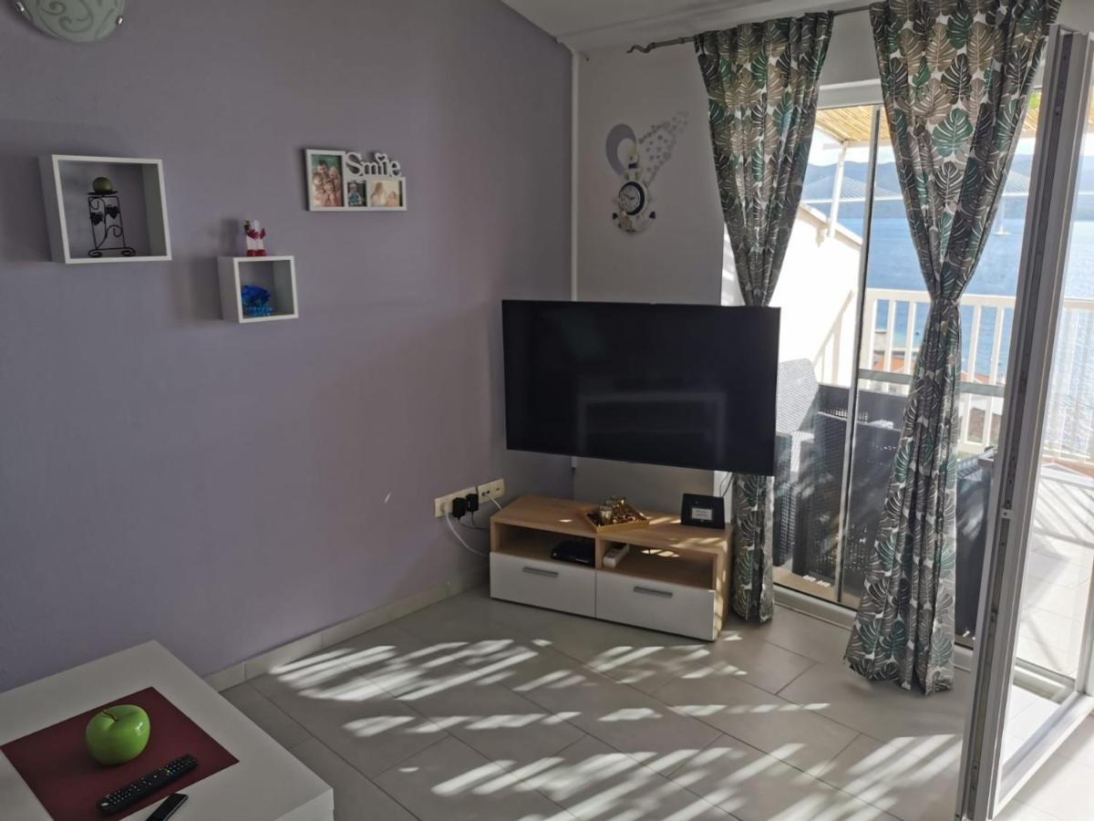 Apartman Sutalo Komarna Eksteriør bilde